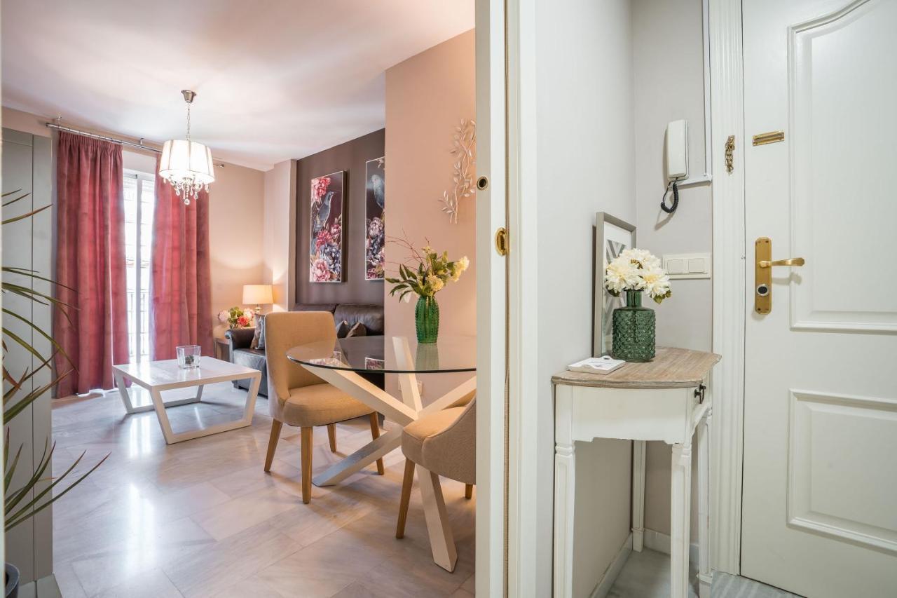 Ibericabeds Nueva De San Anton Apartment Granada Luaran gambar