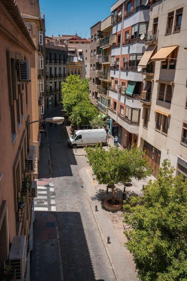 Ibericabeds Nueva De San Anton Apartment Granada Luaran gambar
