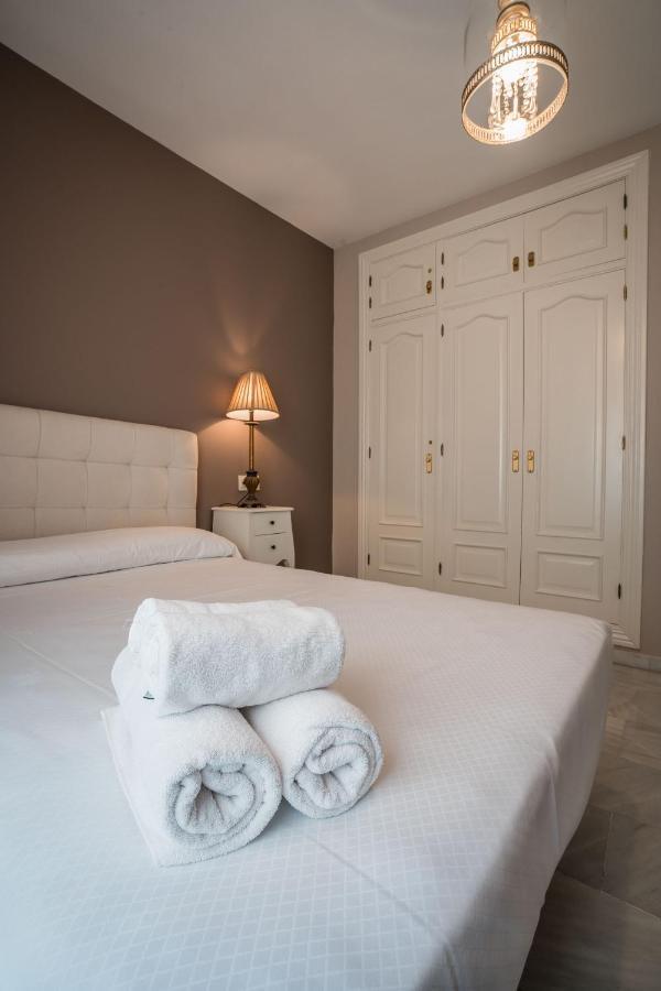 Ibericabeds Nueva De San Anton Apartment Granada Luaran gambar