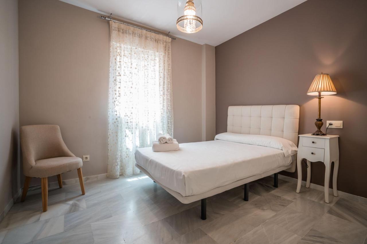 Ibericabeds Nueva De San Anton Apartment Granada Luaran gambar