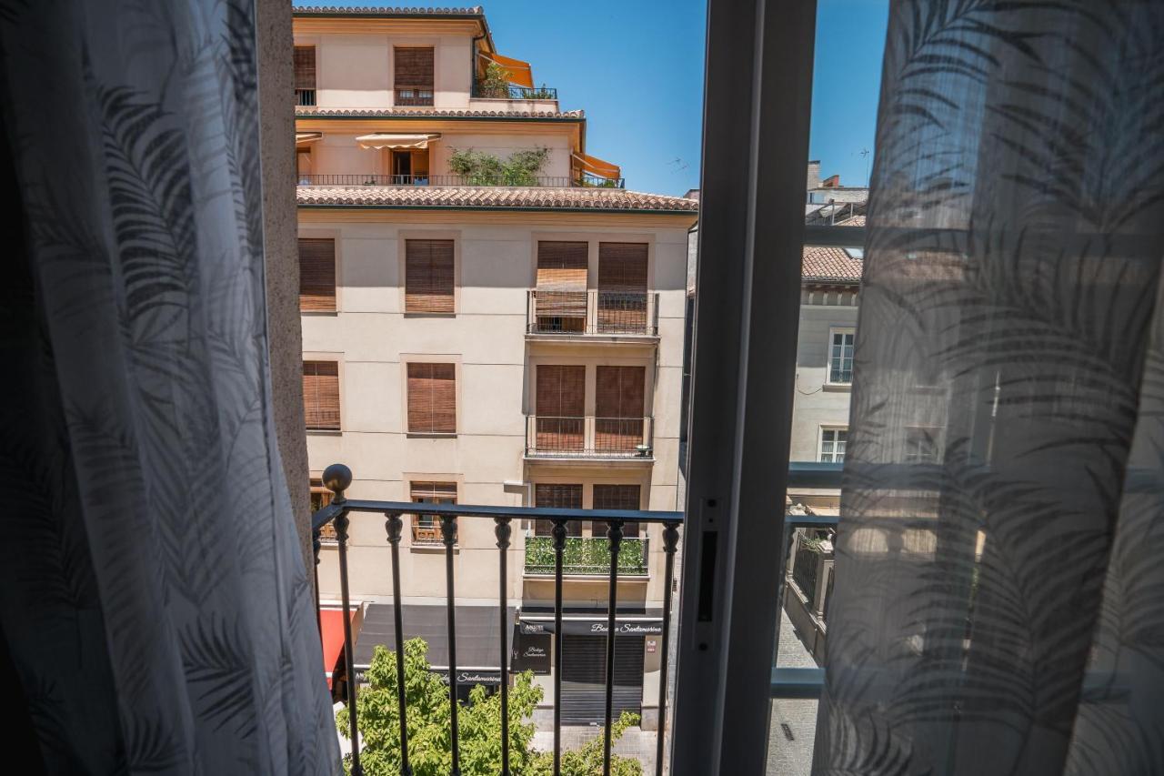 Ibericabeds Nueva De San Anton Apartment Granada Luaran gambar